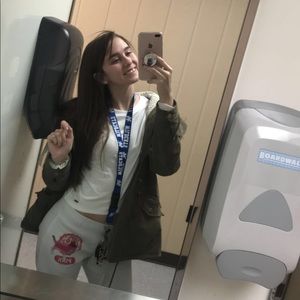 Meet your Posher, Chelsie